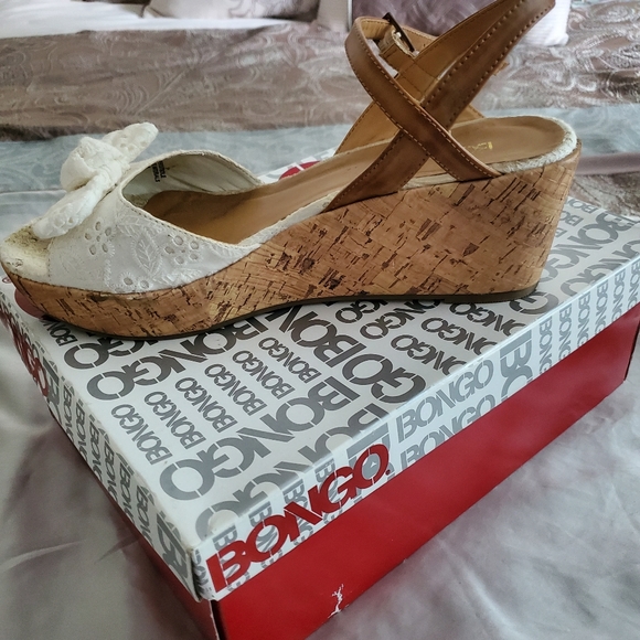 BONGO Shoes - White eyelet wedge shoes